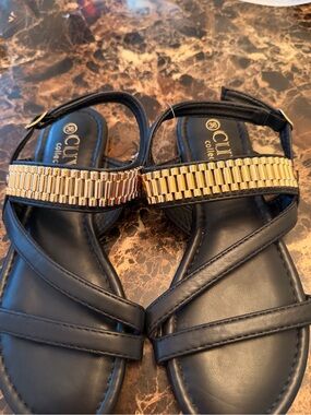 NEW Cuvx  Collection Women’s Black Rhinestone Ankle StrapFlat SandalsSize 36 S6